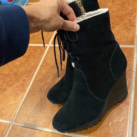 Michael Kors women’s Black Suede Platform Boots - Picture 6 of 6